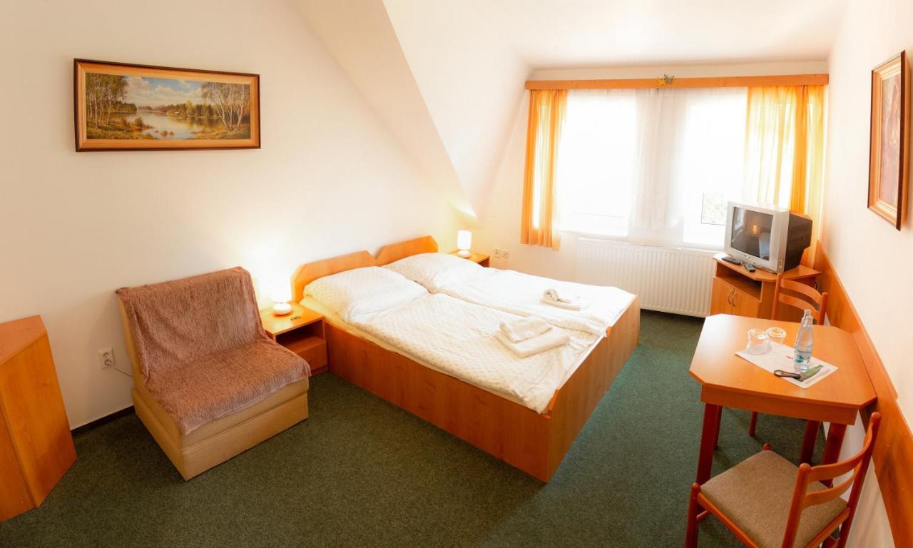 Motel Velky Rybnik Dehtare  Экстерьер фото