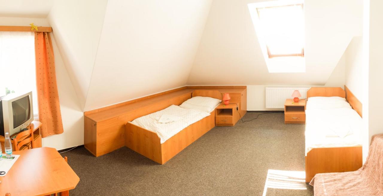 Motel Velky Rybnik Dehtare  Экстерьер фото