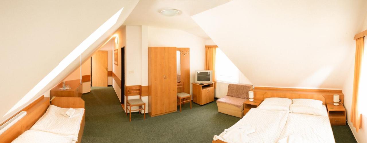 Motel Velky Rybnik Dehtare  Экстерьер фото